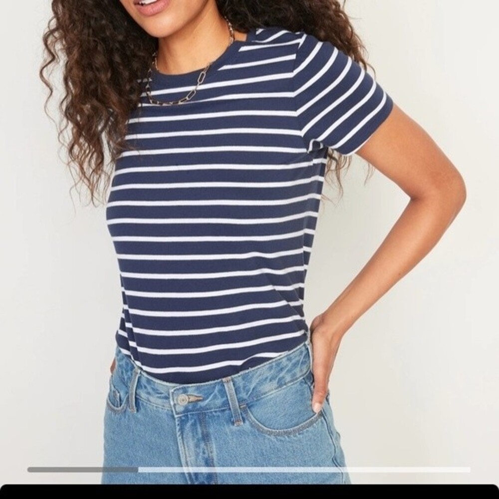 Old Navy Every Wear Stripped Short Sleeve Tee for Women XS